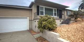 Charming 3bed/1bath in Hayward Gallery 1