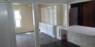 3 Bed 2 Bath with Enclosed Patio, Fenced Yard, and Garage Gallery 6