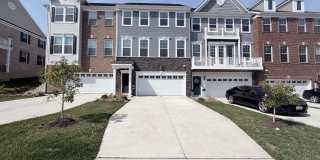 10825 FOXTROT Circle Gallery 1