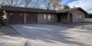 2711 Topley Avenue Gallery 1
