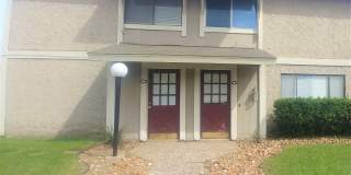 College Station -2 bedroom /1.5 bath Townhome-Style Fourplex on TAMU Shuttle Route! Gallery 1