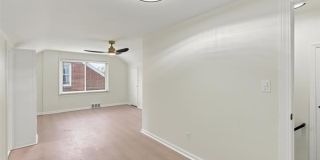 427 N Waverly Street Gallery 23
