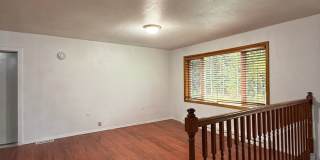 Home in North Pole / Large 2 Car Garage / Detached shop Home in North Pole / Large 2 Car Garage / Detached shop Gallery 4