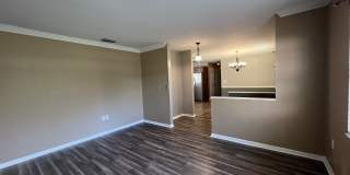 630 Queens Cir Gallery 6