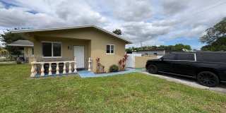 2550 SW 58th Ave Gallery 1