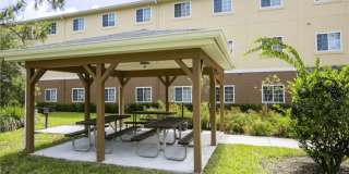 Heron Pond - 55+ Apartments Gallery 8