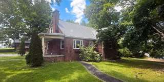 Spacious 4BR/2BA Two-Story Home with Basement, Hardwood Floors & Pet-Friendly Living Gallery 1