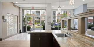 M Station Gallery 21
