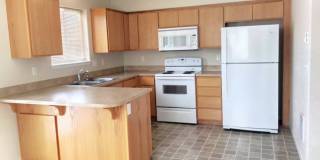 Pet Friendly town house for rent Gallery 4