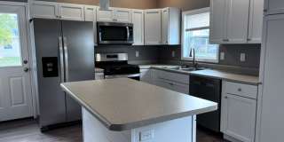 NEW Construction - move in ready - Charming 3-bedroom/2-bathroom duplex in Washington, IL Gallery 1