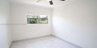 16990 NE 5th Ct Gallery 19