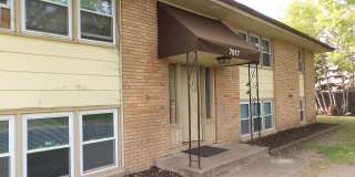2-Bed 1-Bath Unit Available Now in Brooklyn Park! Gallery 1