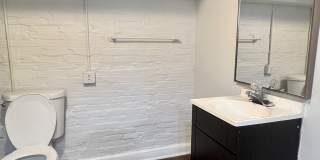 440 North Luzerne Avenue Gallery 42