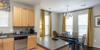 Commons on Potomac Square Gallery 15