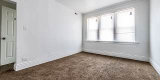 11250 S. Indiana Ave Gallery 26