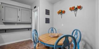 989 Union Street Gallery 6