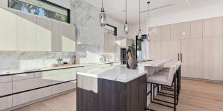 16879 Mooncrest Dr Gallery 34