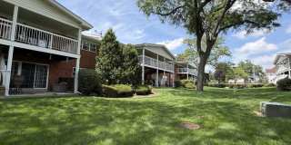167 E Palatine Road Gallery 17