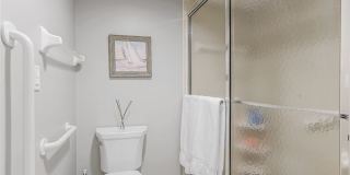 26235 Hickory Boulevard Gallery 18