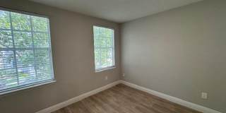 Completely remodeled 4 Bedroom 3 Bath single home in the main Village of Celebration Gallery 27
