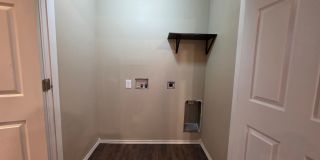 3 Bd / 2 Bath and great back yard Gallery 10