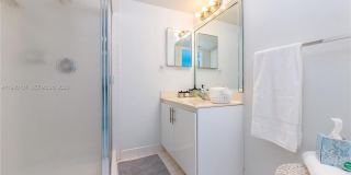 17801 N Bay Rd Gallery 9