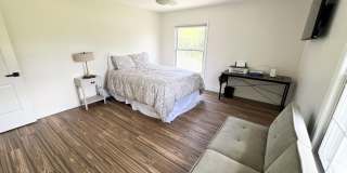 1655 NW Fork Road Gallery 35