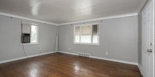14625 Milverton Rd Gallery 3