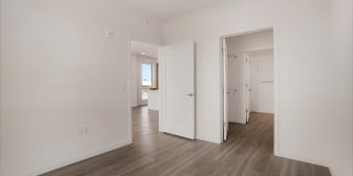 Quin + Nita Gallery 22