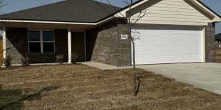New construction!!! Beacon Pointe 3/2/2 $250.00 off 1st month's rent Gallery 1