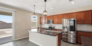 17851 W Daley Ln Gallery 10