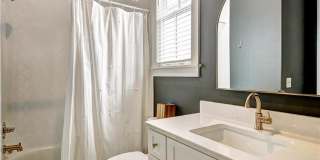 1268 Hayes Drive SE Gallery 13