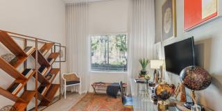 Nineteen 01 Gallery 15