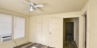 875 Porter Gallery 4