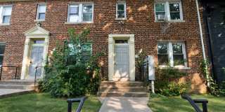 1329 ORREN NE Gallery 1