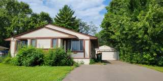 2719 Hampshire Ave N Gallery 1