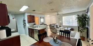 2BR-2BR condo apt Gallery 1