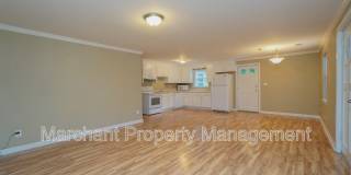 717 Bennett Street Gallery 7