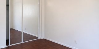 401-4TH Gallery 20