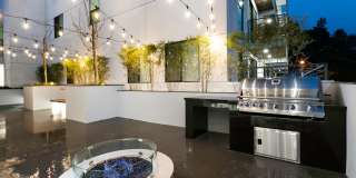 The Modern LA Gallery 24