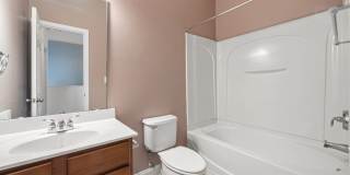 Fantastic Three Bedroom Townhouse in Charlotte Gallery 22