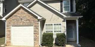3 Bed and 2.5 Bath in Jonesboro! Gallery 1