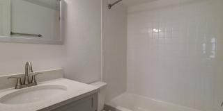 The River Pointe Gallery 21