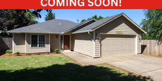 Single Level Three Bedroom South Salem Home ~ Lone Oak 3882 Gallery 1
