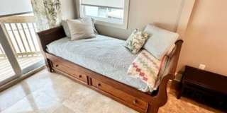 Gorgeous furnished waterfront home for rent on Okaloosa Island! Gallery 9