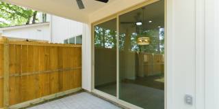200 Dover Drive Gallery 32