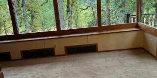 ALL UTILITIES INCLUDED! ~ 3 Bedroom 1 Bath Gallery 7