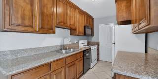Spacious 2 Bed/ 1 Bath For Rent in Otay Mesa West Avail NOW! Gallery 6