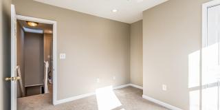 130 W RANDALL Street Gallery 19