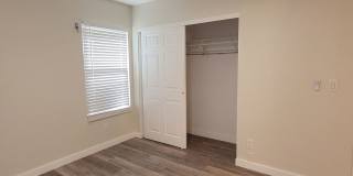 Light & bright and move in ready, updated townhome in Oakwood Villas. Gallery 14